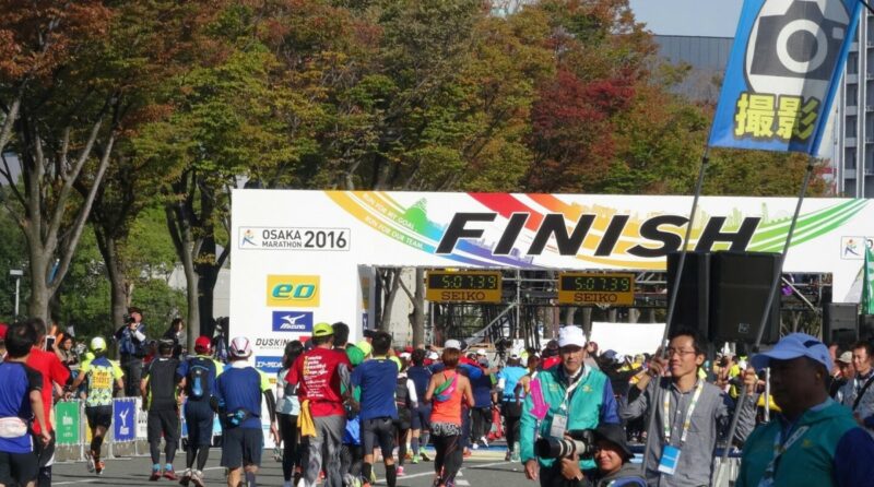 大阪マラソン大会のゴール（FINISH）の画像（2016年）